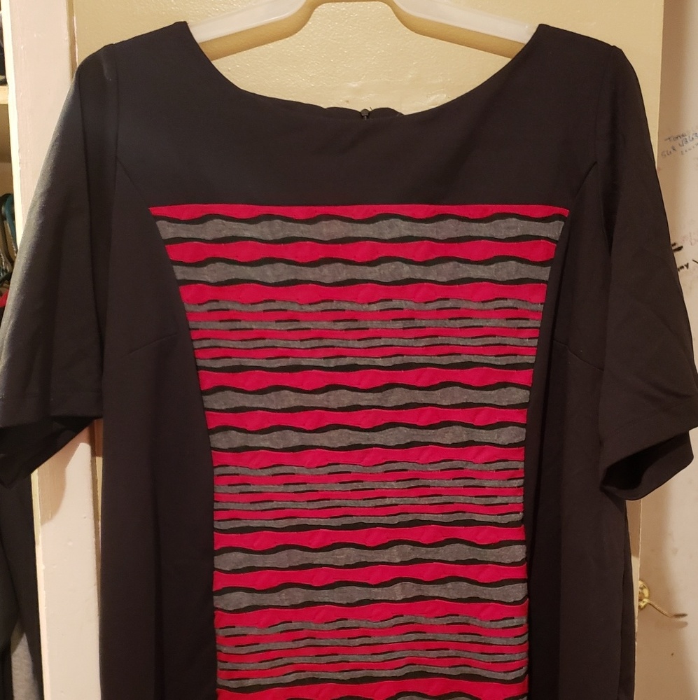 Gabby Skye dress